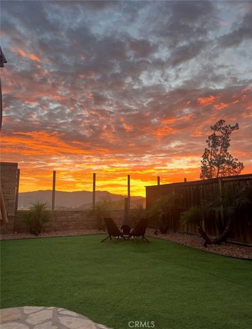 15423 Park Point, Lake Elsinore, CA 92532