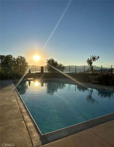 15423 Park Point, Lake Elsinore, CA 92532