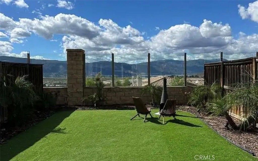 15423 Park Point, Lake Elsinore, CA 92532