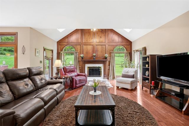 119 Laurel Oak Drive, Ohio Twp, PA 15143