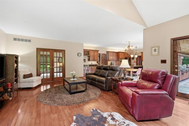119 Laurel Oak Drive, Ohio Twp, PA 15143
