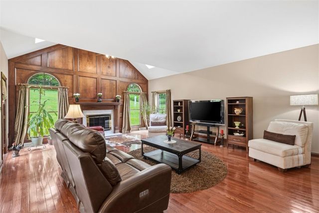 119 Laurel Oak Drive, Ohio Twp, PA 15143