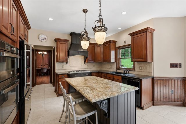119 Laurel Oak Drive, Ohio Twp, PA 15143