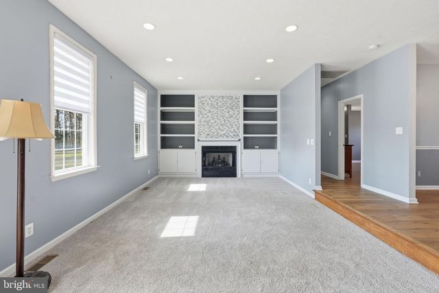 10292 CLIFF MILLS RD, Marshall, VA 20115
