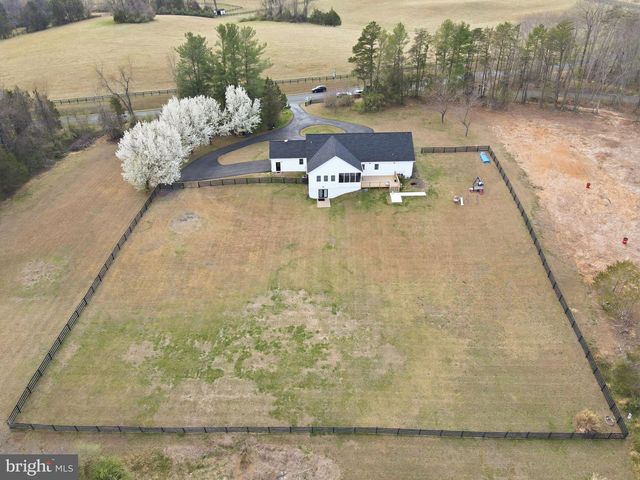 10292 CLIFF MILLS RD, Marshall, VA 20115