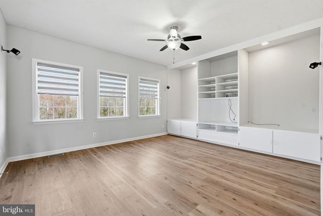 10292 CLIFF MILLS RD, Marshall, VA 20115