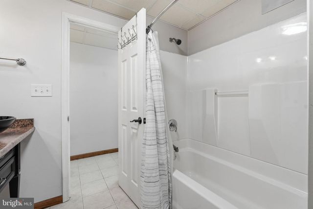 10292 CLIFF MILLS RD, Marshall, VA 20115