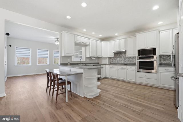 10292 CLIFF MILLS RD, Marshall, VA 20115