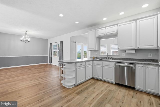 10292 CLIFF MILLS RD, Marshall, VA 20115
