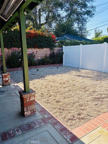 17531 Lemay Place, Lake Balboa, CA 91406
