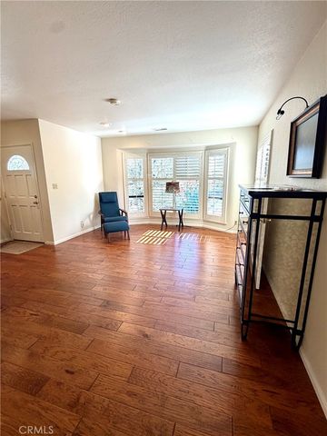 17531 Lemay Place, Lake Balboa, CA 91406