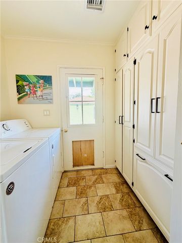 17531 Lemay Place, Lake Balboa, CA 91406
