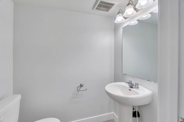 7217 N CLOVER LEAF LN, Eagle Mountain, UT 84005