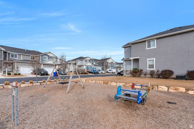 7217 N CLOVER LEAF LN, Eagle Mountain, UT 84005