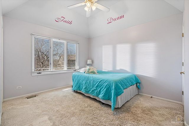 3719 Falkner Drive, Naperville, IL 60564