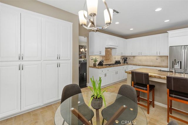 38220 Calle Cipres, Murrieta, CA 92562