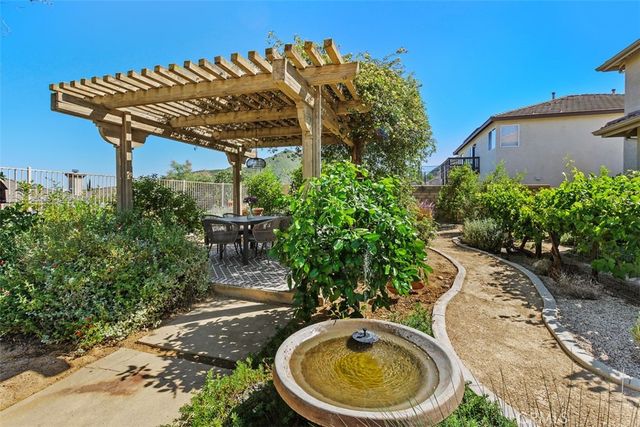 38220 Calle Cipres, Murrieta, CA 92562