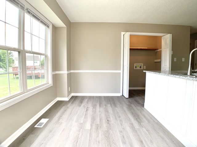 1125 Lamont Ct, Clarksville, TN 37042