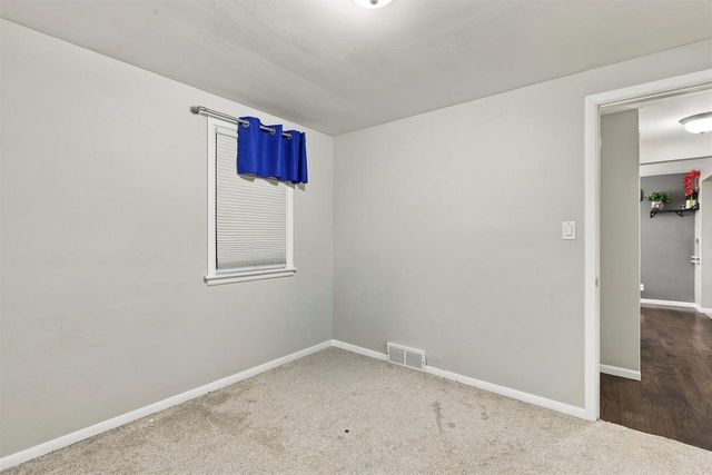 1193 BOND STREET, Green Bay, WI 54303