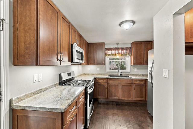 1193 BOND STREET, Green Bay, WI 54303