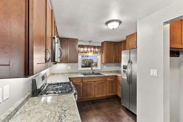 1193 BOND STREET, Green Bay, WI 54303