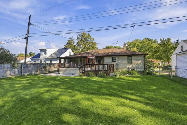1193 BOND STREET, Green Bay, WI 54303