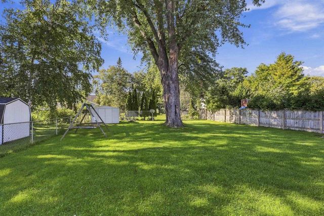 1193 BOND STREET, Green Bay, WI 54303