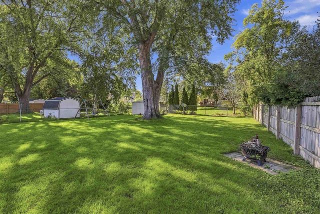 1193 BOND STREET, Green Bay, WI 54303