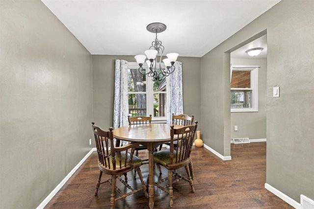 1193 BOND STREET, Green Bay, WI 54303