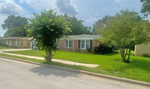 2125 Ridgeview Street, Fort Worth, TX 76119