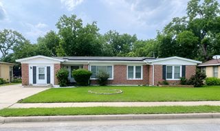 2125 Ridgeview Street, Fort Worth, TX 76119