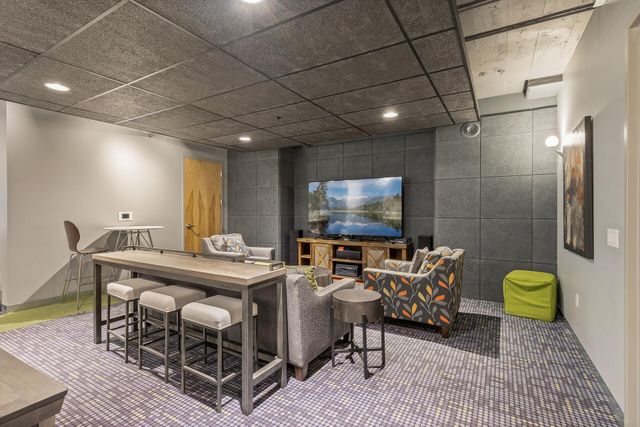 2929 Chicago Avenue 1220, Minneapolis, MN 55407