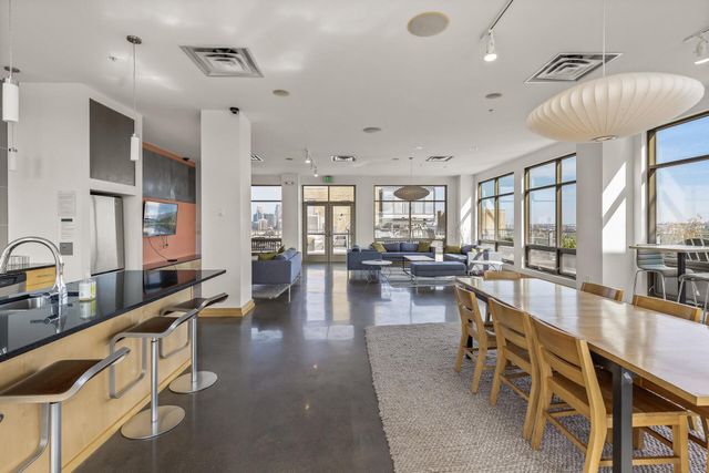 2929 Chicago Avenue 1220, Minneapolis, MN 55407