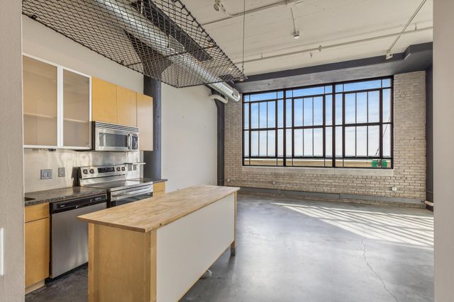 2929 Chicago Avenue 1220, Minneapolis, MN 55407