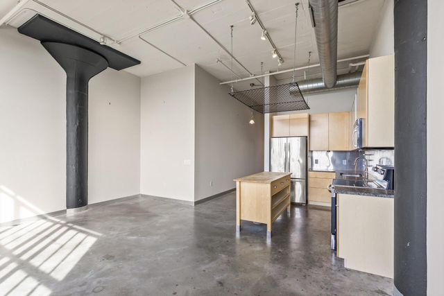 2929 Chicago Avenue 1220, Minneapolis, MN 55407