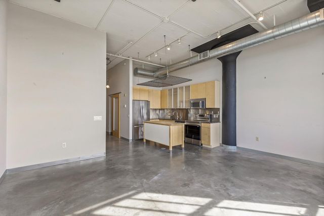 2929 Chicago Avenue 1220, Minneapolis, MN 55407