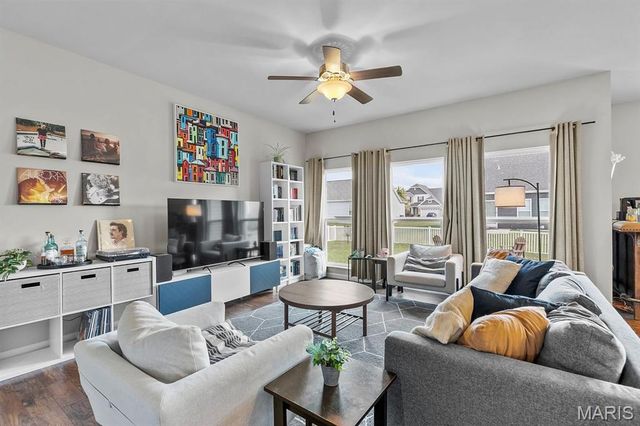 3920 Beechmont Circle, Swansea, IL 62226