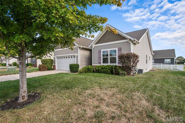 3920 Beechmont Circle, Swansea, IL 62226