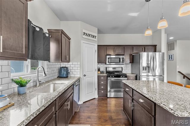 3920 Beechmont Circle, Swansea, IL 62226