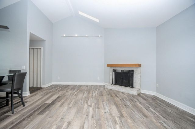 9809 Richmond Avenue E 16, Houston, TX 77042