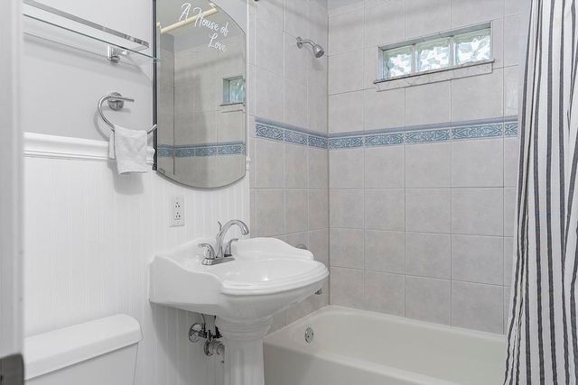 1106 N LAKESIDE Drive, Lake Worth Beach, FL 33460