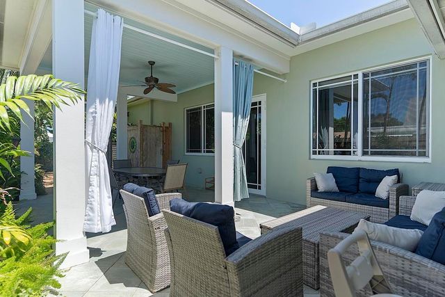 1106 N LAKESIDE Drive, Lake Worth Beach, FL 33460