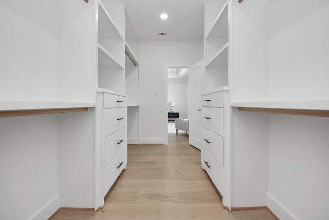 927 Fisher Street B, Houston, TX 77018