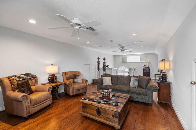 4814 Welford Drive, Bellaire, TX 77401