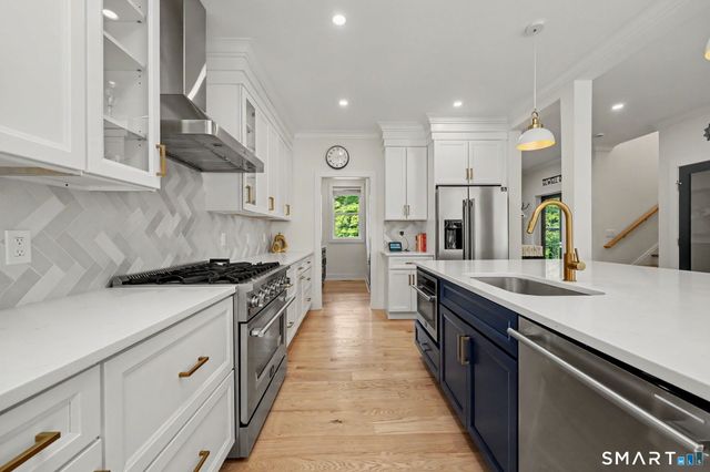 1 Elwell Road, New Fairfield, CT 06812