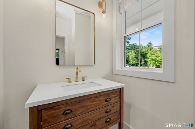 1 Elwell Road, New Fairfield, CT 06812