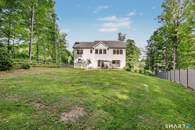 1 Elwell Road, New Fairfield, CT 06812