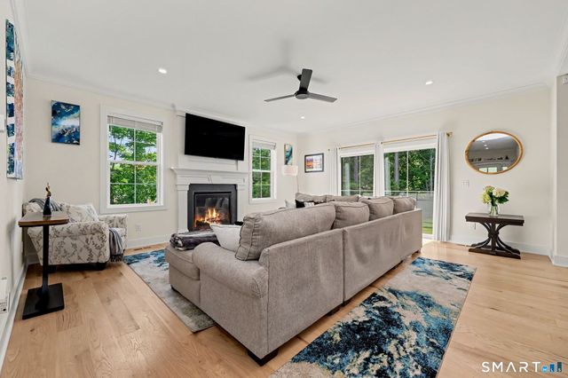 1 Elwell Road, New Fairfield, CT 06812