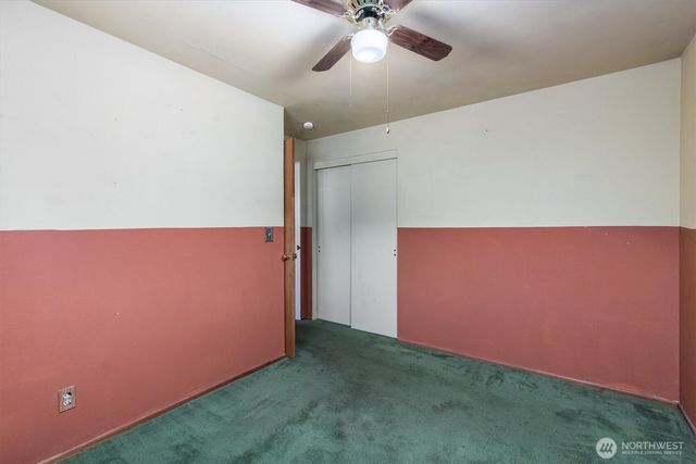 7037 E B Street, Tacoma, WA 98404