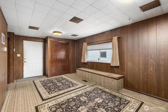 7037 E B Street, Tacoma, WA 98404